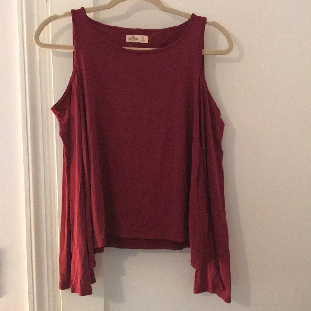 Hollister top